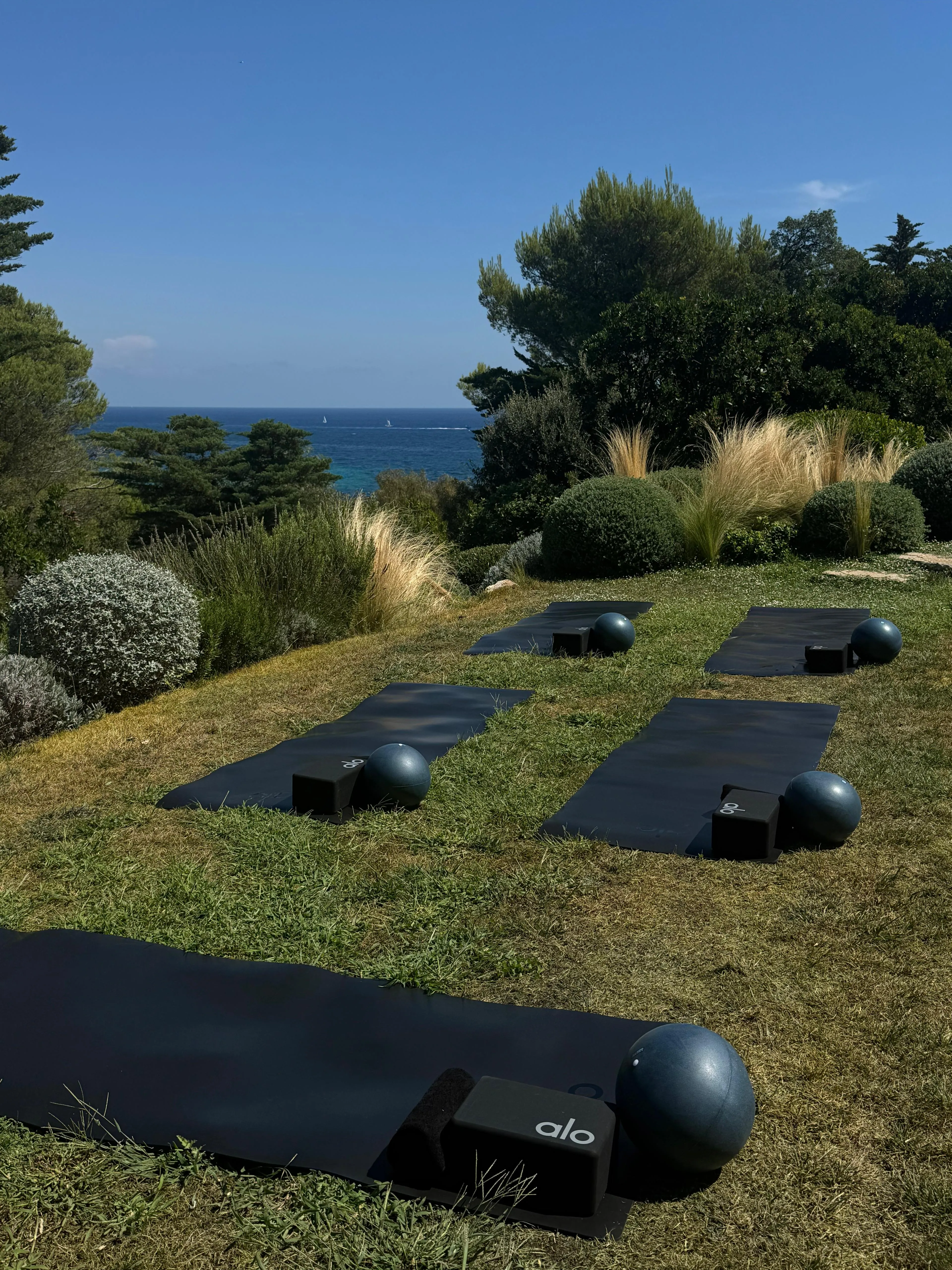 Fluidity and harmony of Pilates movement